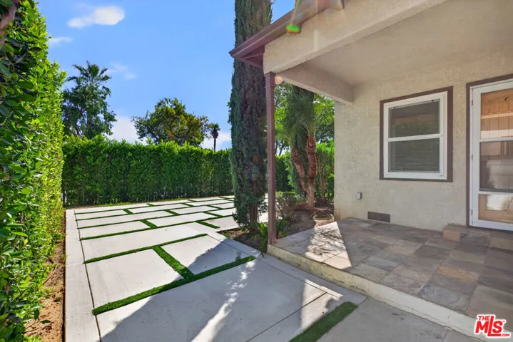 1913 N Manning Street, Burbank, California 91505 — photo 4