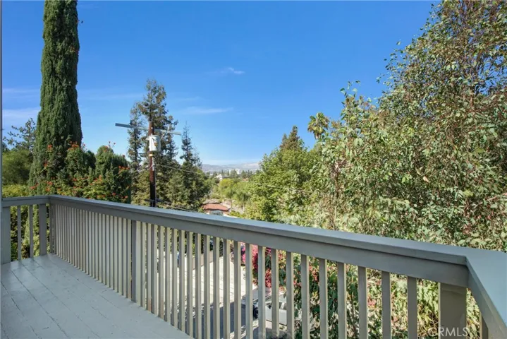 5217 Marmol, Woodland Hills, California 91364 — photo 4