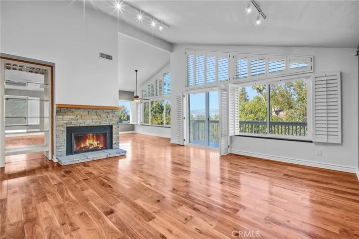 5217 Marmol, Woodland Hills, California 91364 — photo 5