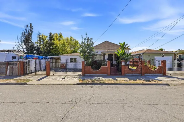 5619 Harmon Avenue, Oakland, California 94621 — photo 4