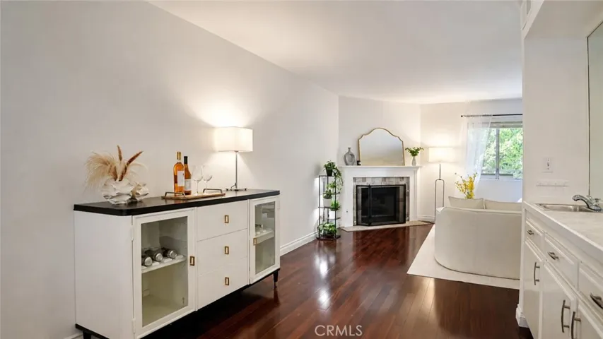432 S Oak Knoll Avenue 4, Pasadena, California 91101 — photo 5