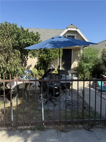 5418 Denker, Los Angeles, California 90062 — photo 4