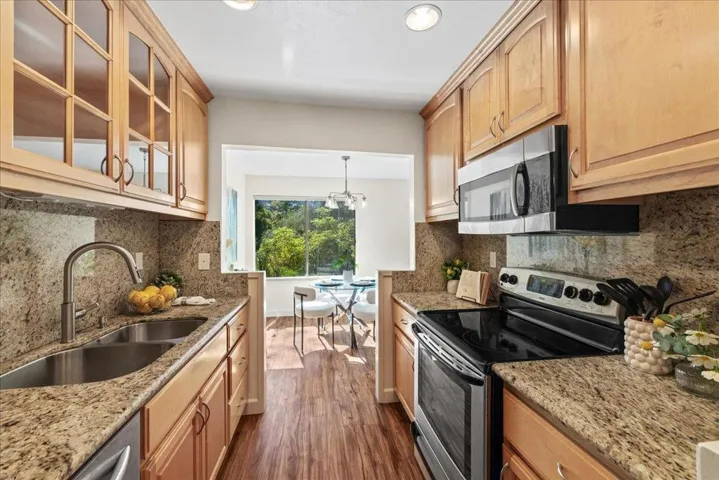 3374 Brittan Avenue 1, San Carlos, California 94070 — photo 5