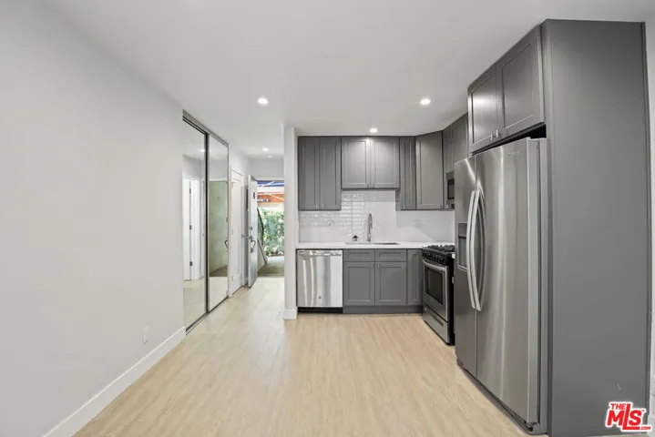 3314 S Mentone Avenue 4, Los Angeles, California 90034 — photo 5