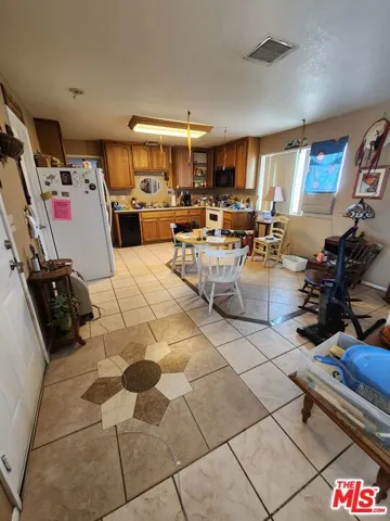 1525 Keeler Avenue, Yucca Valley, California 92284 — photo 5