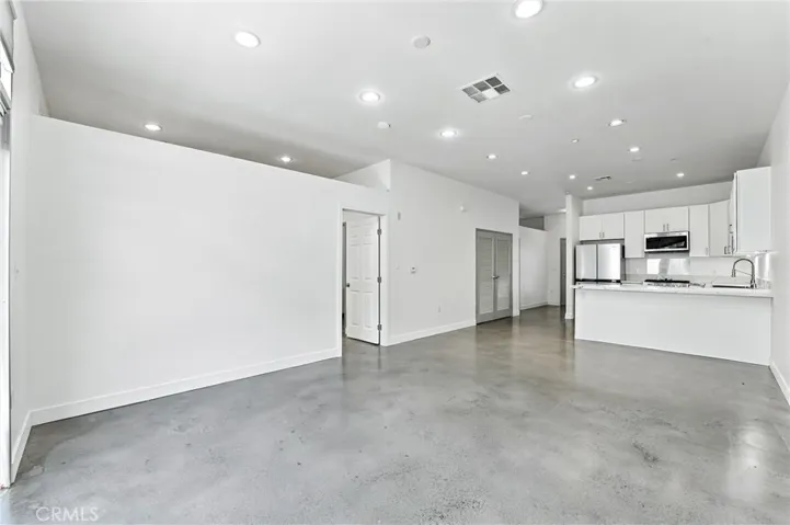 435 W Center Street, Anaheim, California 92805 — photo 5