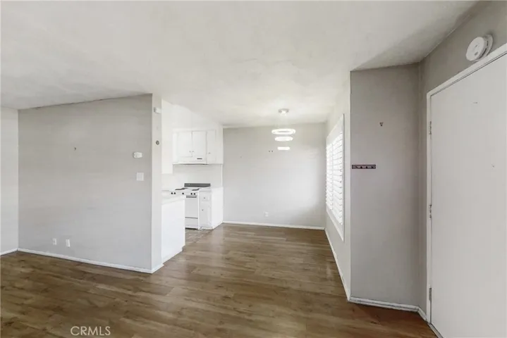 545 Chestnut Avenue 406, Long Beach, California 90802 — photo 5
