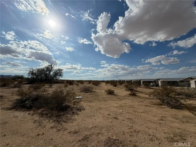 5266 Adobe, 29 Palms, California 92277 — photo 4