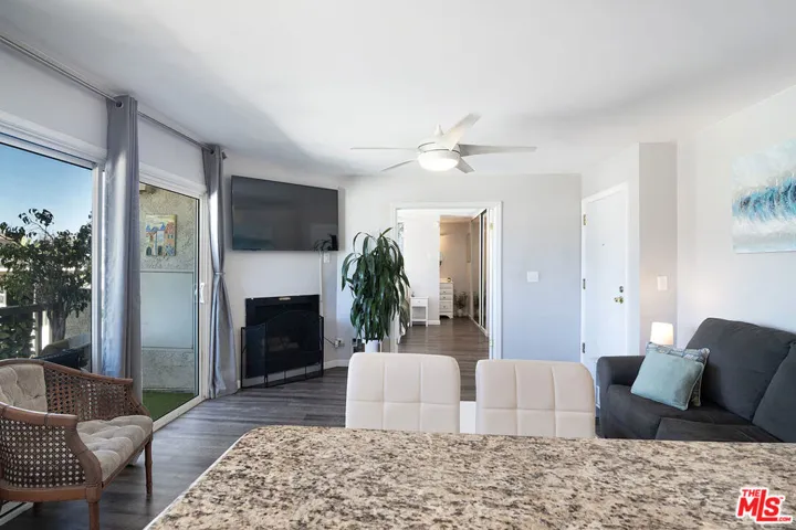 8740 Tuscany Avenue 312, Playa Del Rey, California 90293 — photo 5