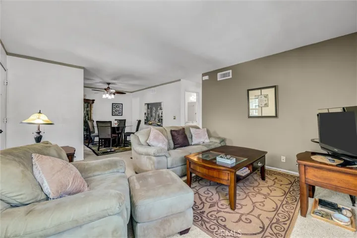 45 Tarocco, Irvine, California 92618 — photo 5