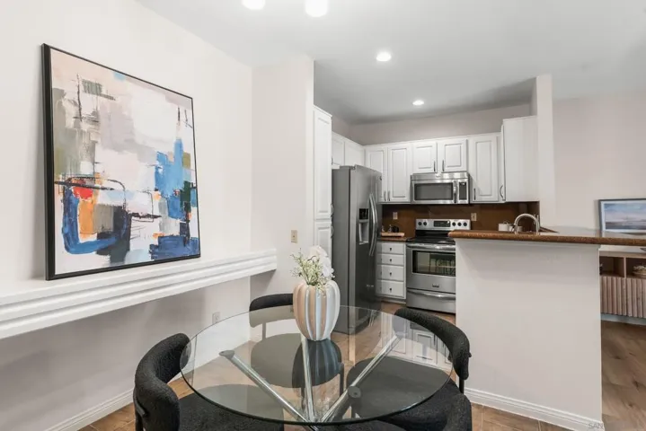 2150 Camino De La Reina 216, San Diego, California 92108 — photo 4