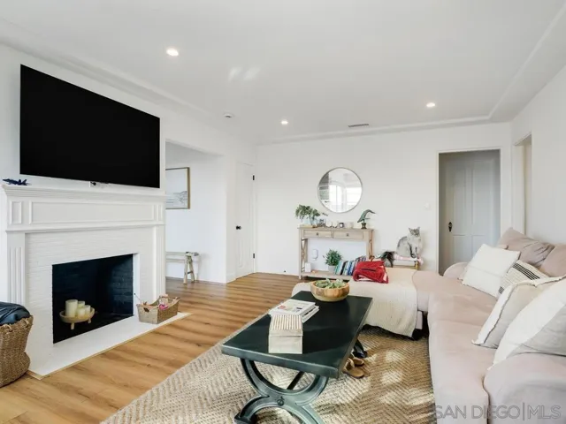3525 Tennyson, San Diego, California 92106 — photo 5