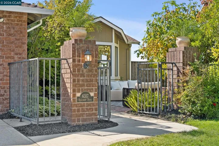 6317 Ridgemont Dr, Oakland, California 94619 — photo 5