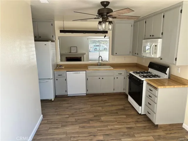 113 Surrey, Fillmore, California 93015 — photo 5