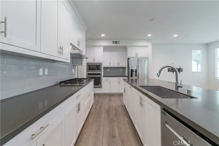 144 Allusion, Irvine, California 92618 — photo 4