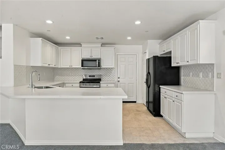 7726 Terra Manor, Riverside, California 92507 — photo 5
