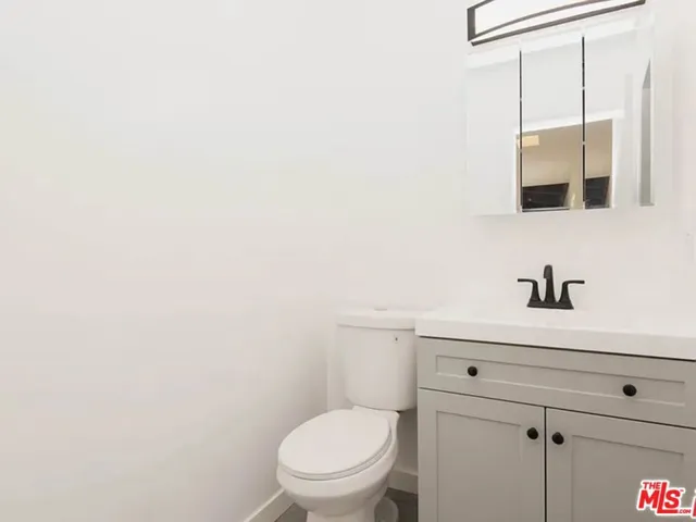 2819 Pacific View Trail A+b, Los Angeles, California 90068 — photo 5