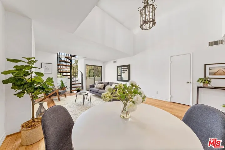 1940 N Highland Avenue Ph76, Los Angeles, California 90068 — photo 4
