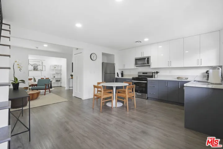 753 N Garfield Avenue Unit A, Pasadena, California 91104 — photo 5