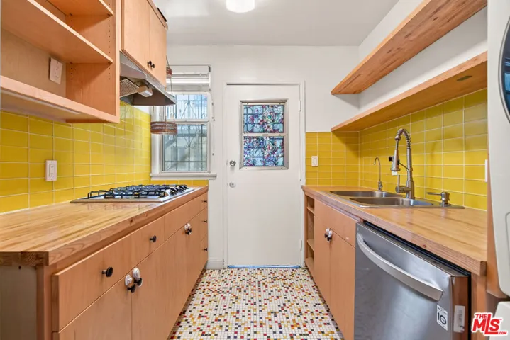 5605 Clemson Street, Los Angeles, California 90016 — photo 4