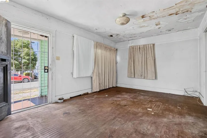 7014 Holly St, Oakland, California 94621 — photo 4