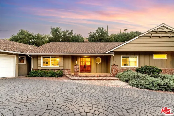 3741 Royal Woods Drive, Sherman Oaks, California 91403 — photo 4