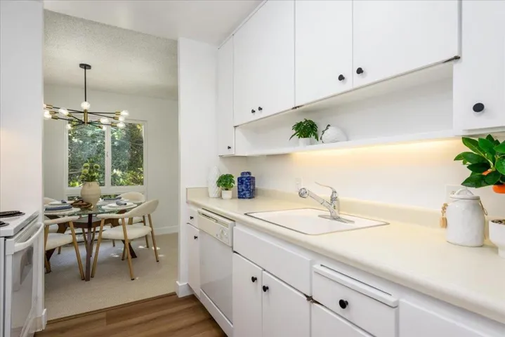 904 Peninsula Avenue 305, San Mateo, California 94401 — photo 5