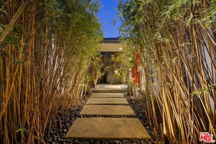 3523 Beverly Ridge Drive, Sherman Oaks, California 91423 — photo 5
