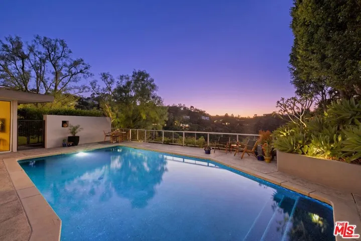 3523 Beverly Ridge Drive, Sherman Oaks, California 91423 — photo 4
