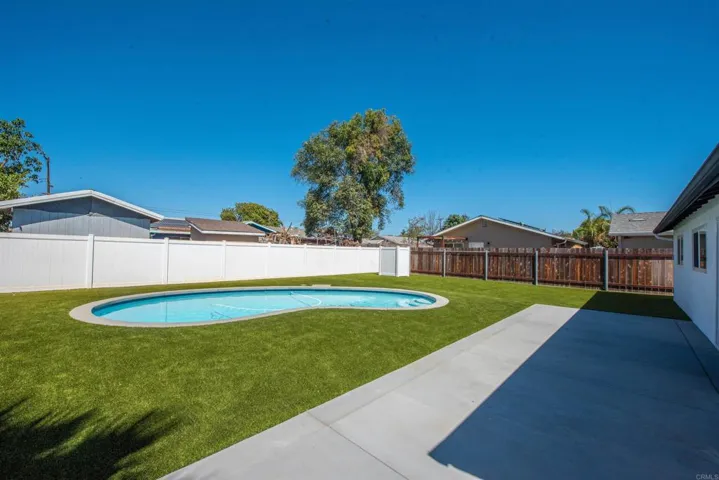 1404 Jefferson Avenue, Escondido, California 92027 — photo 5