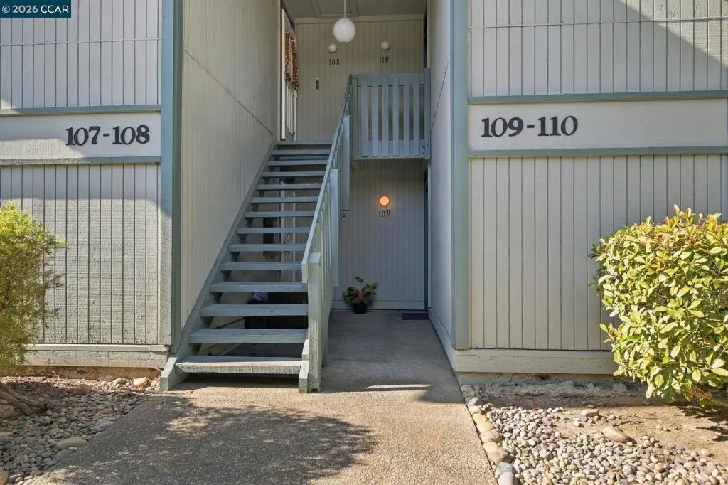 1036 Oak Grove Rd #109