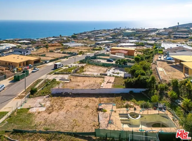 3619 Seahorn Drive, Malibu, California 90265 — photo 5