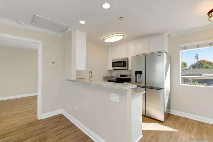 201 Twin Oaks Ave 5, Chula Vista, California 91910 — photo 4