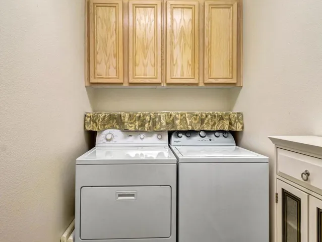 18-80385 Green Hills Dr-18
