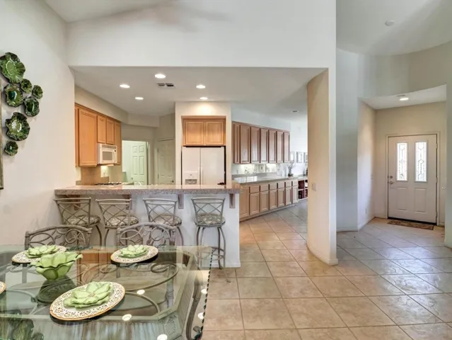 10-80385 Green Hills Dr-10