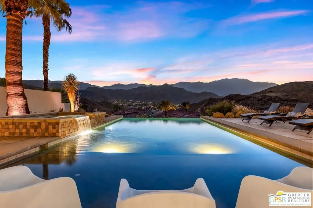 25 Santa Rosa Mountain Ln
