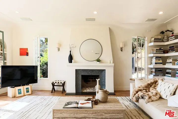 3001 Passmore Drive, Los Angeles, California 90068 — photo 5
