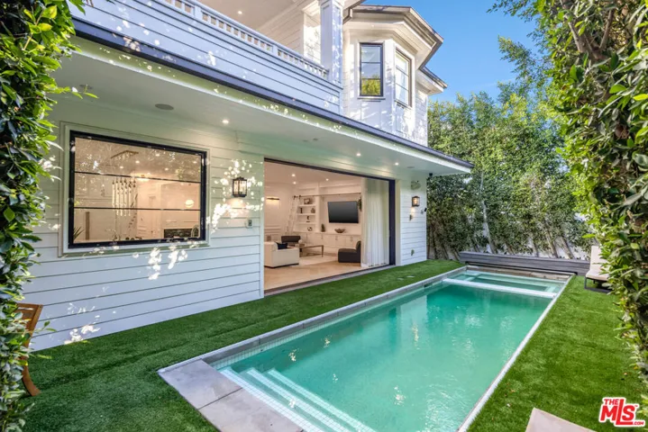 843 N Spaulding Avenue, Los Angeles, California 90046 — photo 4