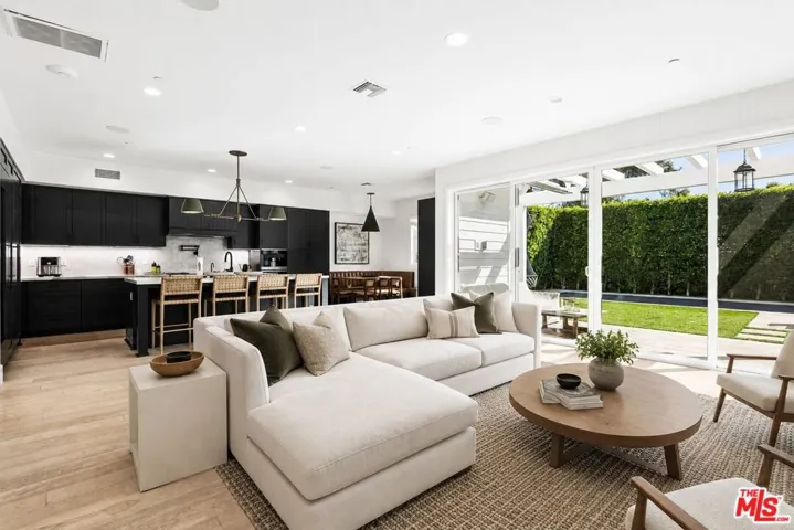 11380 Waterford St, Los Angeles, California 90049 — photo 4