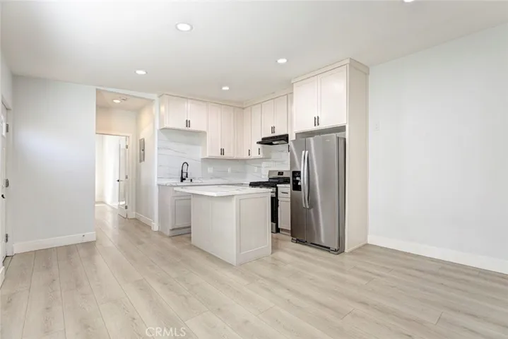 8254 Vantage Avenue, North Hollywood, California 91605 — photo 5