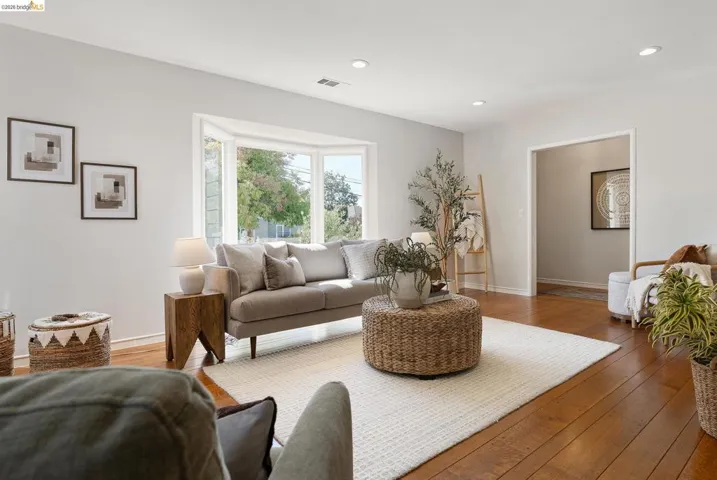 127 Covington St, Oakland, California 94605 — photo 5
