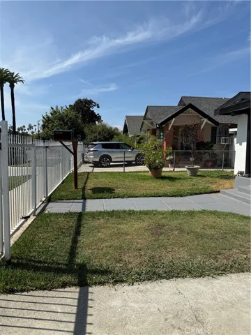 1649 W 56th, Los Angeles, California 90062 — photo 4