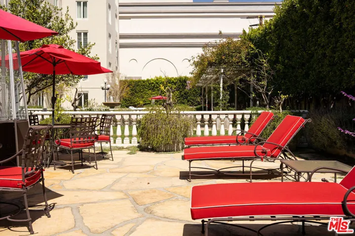 1424 N Crescent Heights Boulevard 10, West Hollywood, California 90046 — photo 5