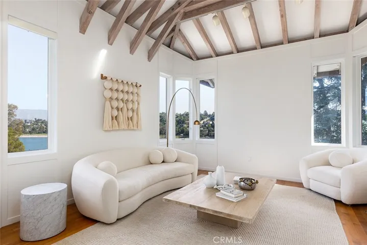 1954 Redesdale Avenue, Los Angeles, California 90039 — photo 4