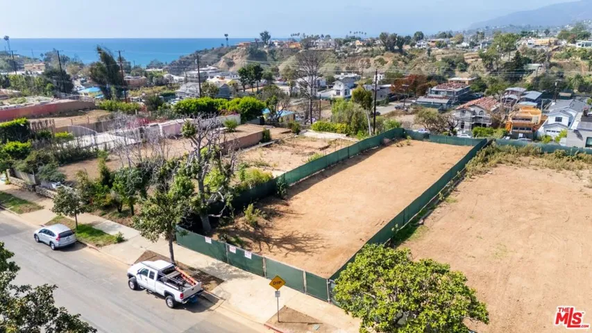 717 Via De La Paz, Pacific Palisades, California 90272 — photo 5