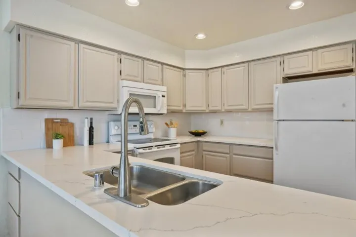 735 E Homestead Road, Sunnyvale, California 94087 — photo 4