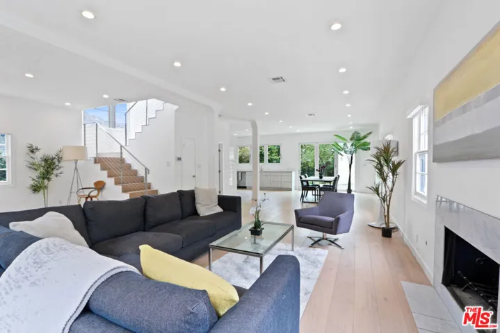 722 Kensington Road, Santa Monica, California 90405 — photo 4