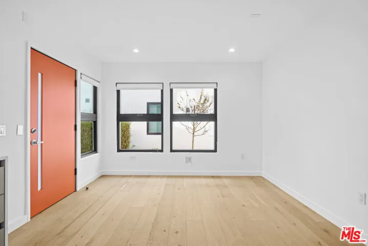 11795 Gateway Boulevard 3, Los Angeles, California 90064 — photo 4