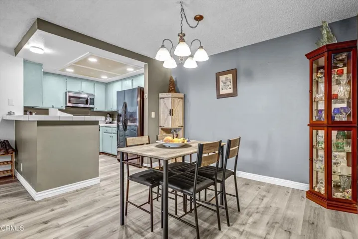 15511 Sherman Way 32, Los Angeles, California 91406 — photo 4