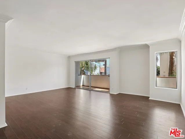 131 N Orlando Avenue 101, Los Angeles, California 90048 — photo 4